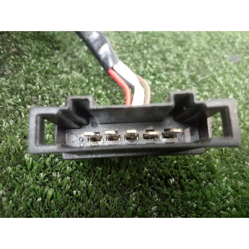 Recambio de retrovisor izquierdo para volkswagen vento (1h2) 1.8 referencia OEM IAM  ELECTRICO - 5.CABLES NEGRO