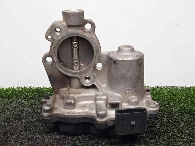 Recambio de caja mariposa para skoda fabia combi 1.4 tdi dpf referencia OEM IAM 04B131501D  