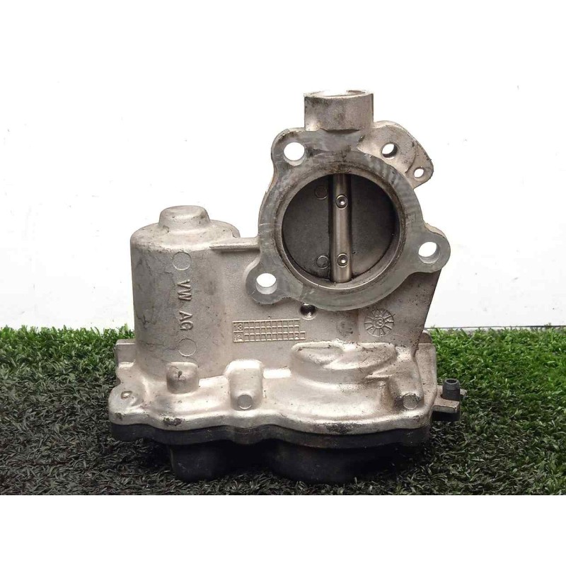 Recambio de caja mariposa para skoda fabia combi 1.4 tdi dpf referencia OEM IAM 04B131501D  