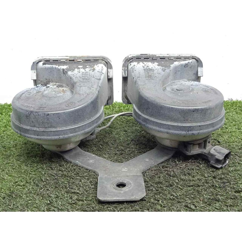 Recambio de claxon para land rover evoque 2.2 td4 cat referencia OEM IAM LR026039-BJ3213A803AC  