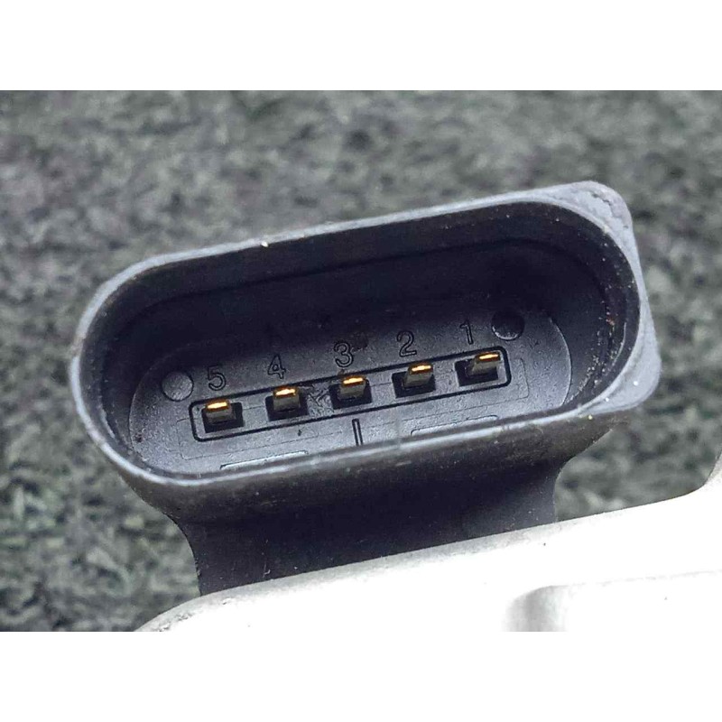 Recambio de caja mariposa para skoda fabia combi 1.4 tdi dpf referencia OEM IAM 04B131501D  