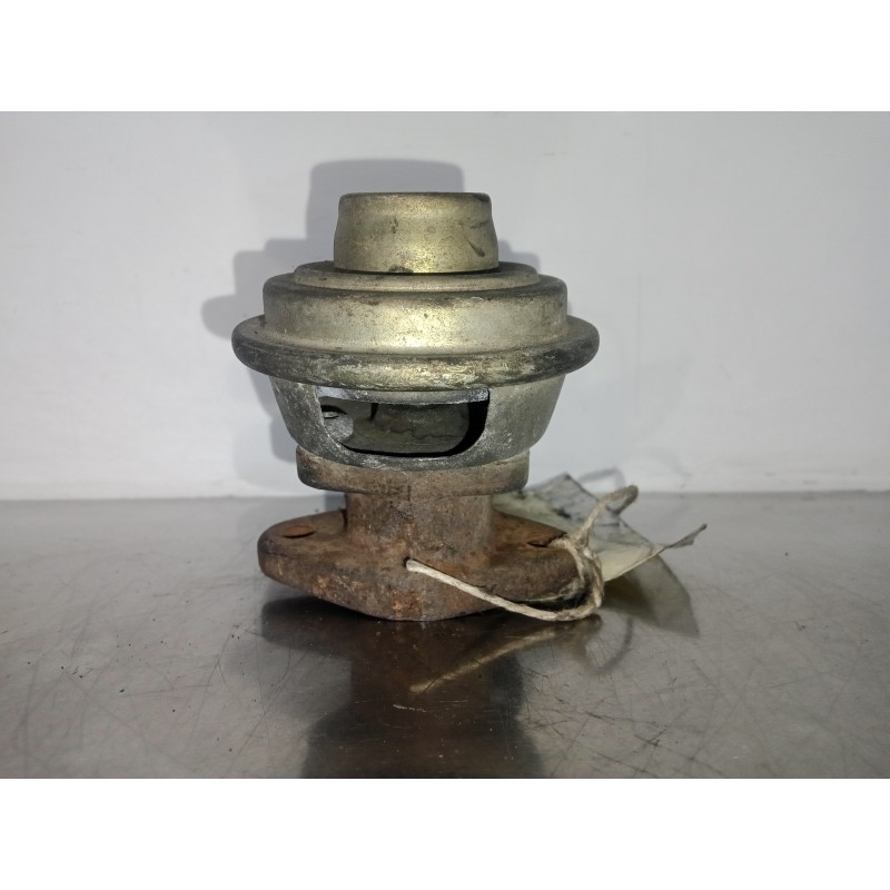 Recambio de valvula egr para nissan terrano/terrano.ii (r20) 2.7 turbodiesel referencia OEM IAM 72218000 CARBUREIBAR 