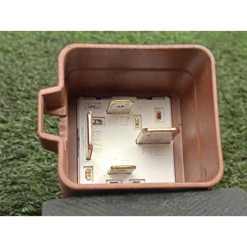 Recambio de rele para citroën c5 berlina 1.6 16v hdi fap referencia OEM IAM 17325003001 ELECTROVENTILADOR 