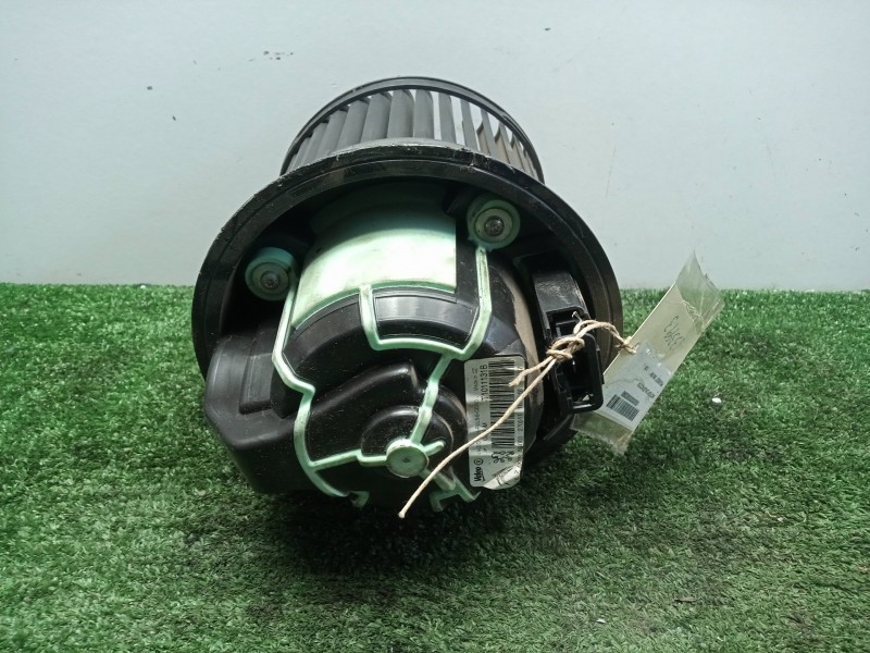 Recambio de motor calefaccion para peugeot 308 sw referencia OEM IAM T1011131B CON.CLIMA Ø DIAMETRO: 142MM