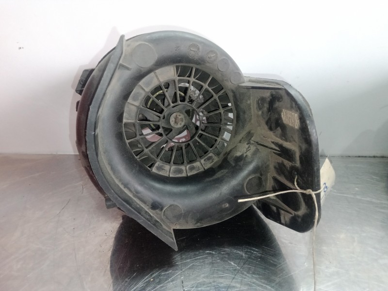 Recambio de ventilador calefaccion para renault clio ii fase i (b/cbo) referencia OEM IAM 7700811864  VALEO