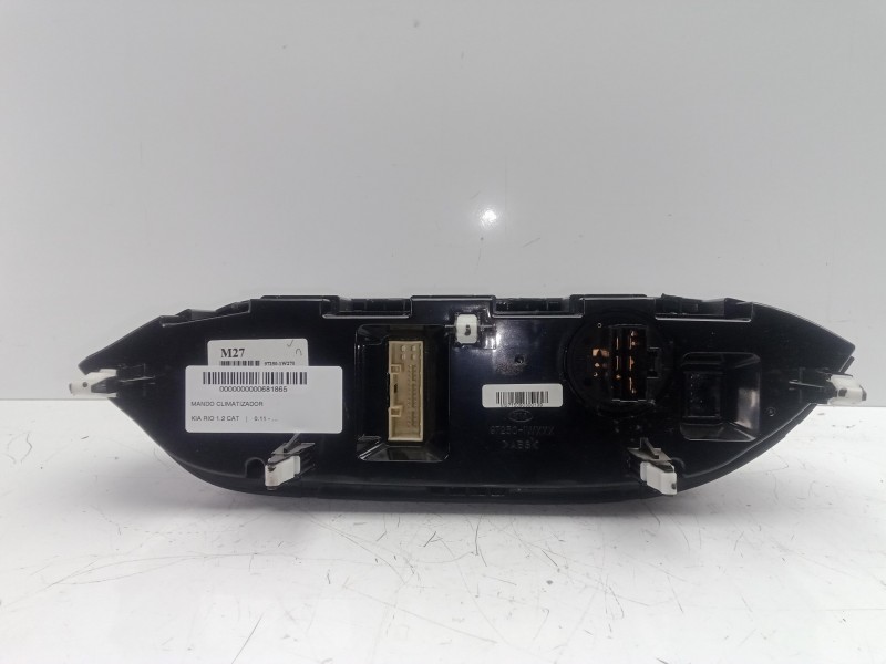 Recambio de mando climatizador para kia rio 1.2 cat referencia OEM IAM 972501W270 3.CONECTORES 