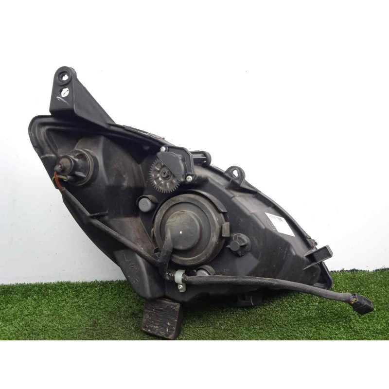 Recambio de faro izquierdo para peugeot satelis ii 125 referencia OEM IAM SINREFERENCIA  