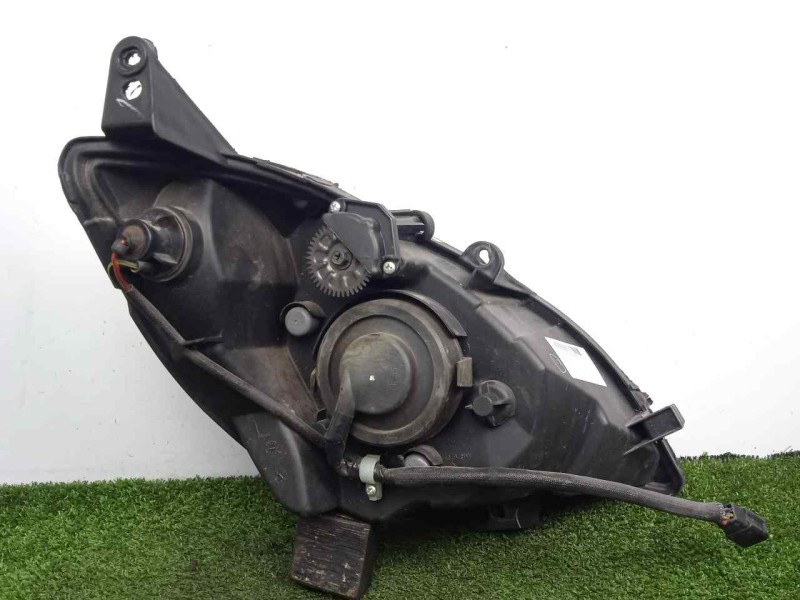 Recambio de faro izquierdo para peugeot satelis ii 125 referencia OEM IAM SINREFERENCIA  