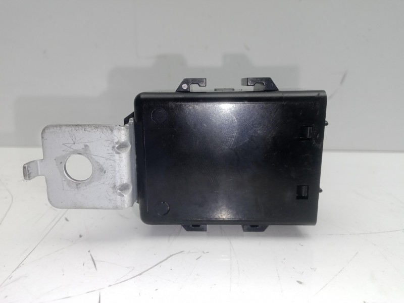 Recambio de centralita inmovilizador para kia rio 1.2 cat referencia OEM IAM 954202V000-39N8101000  