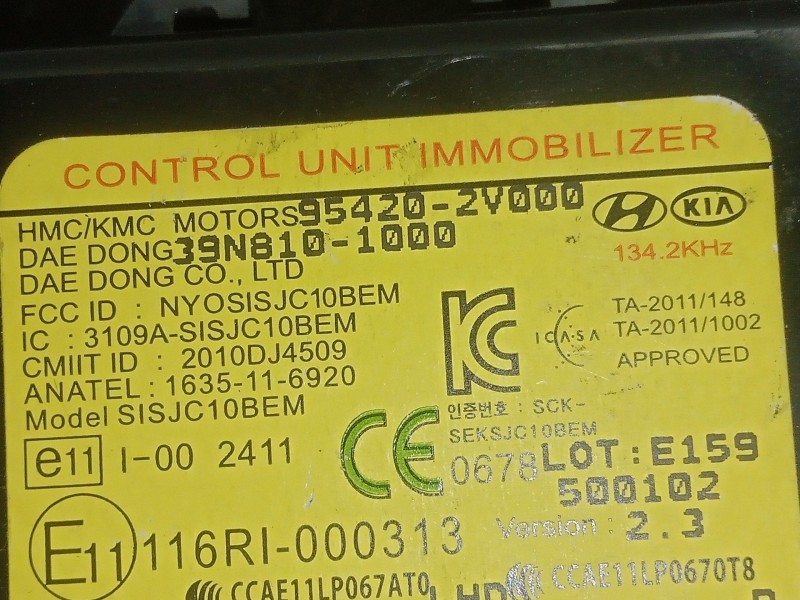 Recambio de centralita inmovilizador para kia rio 1.2 cat referencia OEM IAM 954202V000-39N8101000  