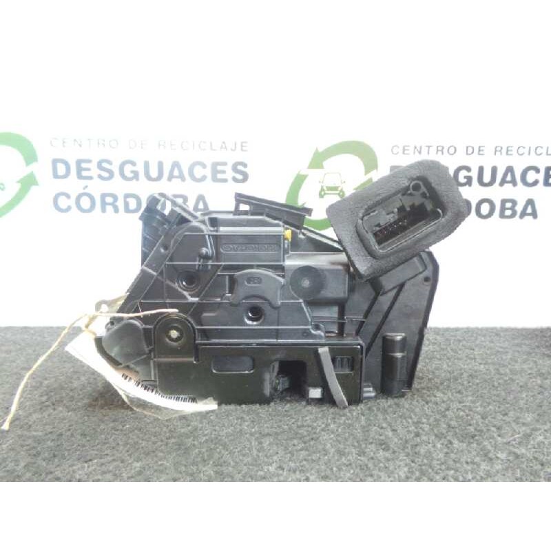 Recambio de cerradura puerta delantera derecha para volkswagen polo (6c1) 1.2 tsi referencia OEM IAM 5K1837016E  7 PINES