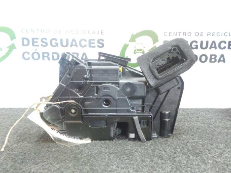 Recambio de cerradura puerta delantera derecha para volkswagen polo (6c1) 1.2 tsi referencia OEM IAM 5K1837016E  7 PINES