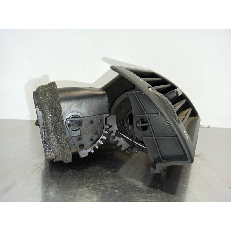 Recambio de rejilla aireadora para bmw serie 3 berlina (e46) 325xi referencia OEM IAM 64228361898  