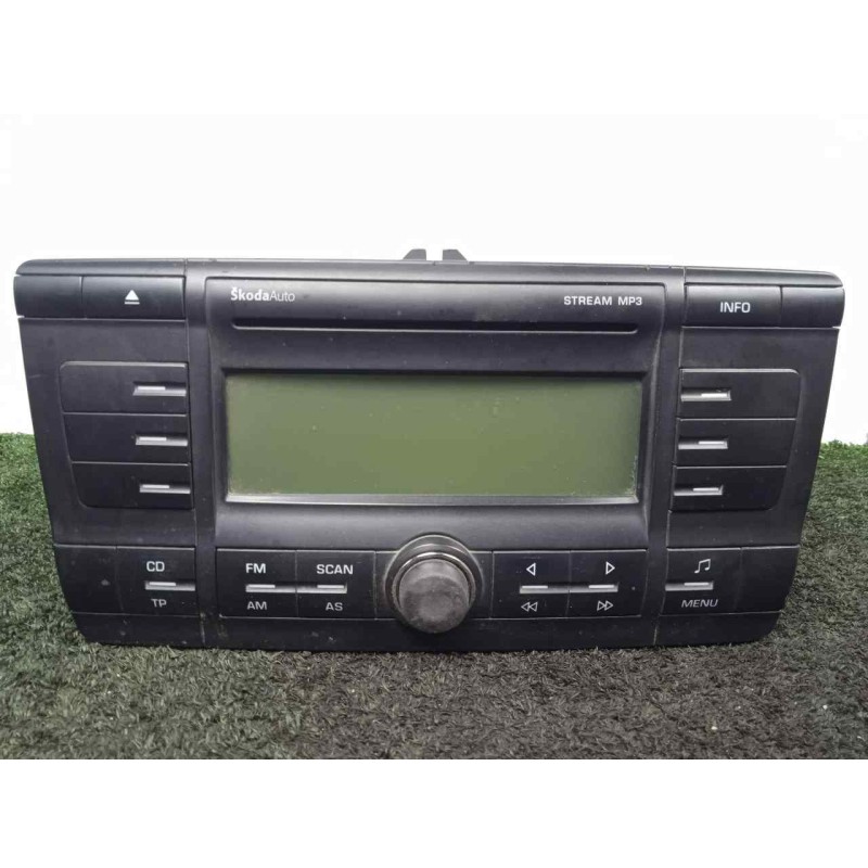 Recambio de sistema audio / radio cd para skoda octavia combi (1z5) scout 4x4 referencia OEM IAM 1Z0035161C  