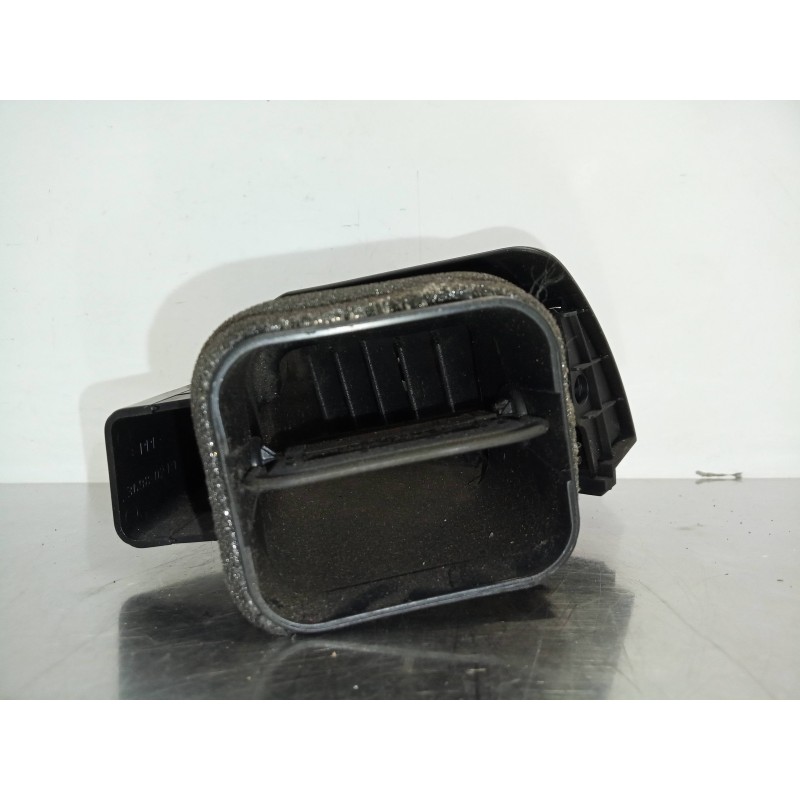 Recambio de rejilla aireadora para bmw serie 3 berlina (e46) 325xi referencia OEM IAM 64228361898  