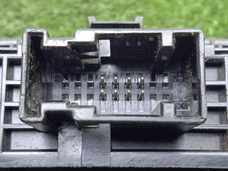 Recambio de warning para peugeot 308 sw referencia OEM IAM 9659215177  