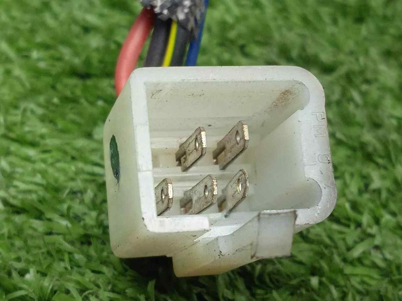 Recambio de faro derecho para peugeot satelis ii 125 referencia OEM IAM SINREFERENCIA  
