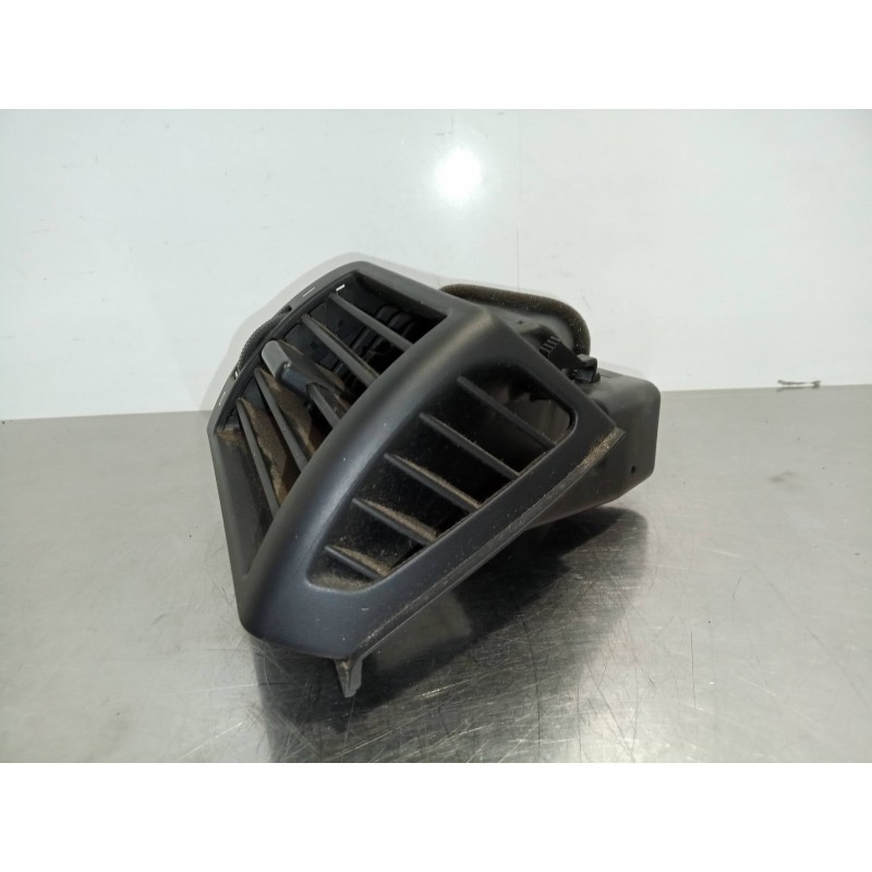 Recambio de rejilla aireadora para bmw serie 3 berlina (e46) 325xi referencia OEM IAM 64228361898  