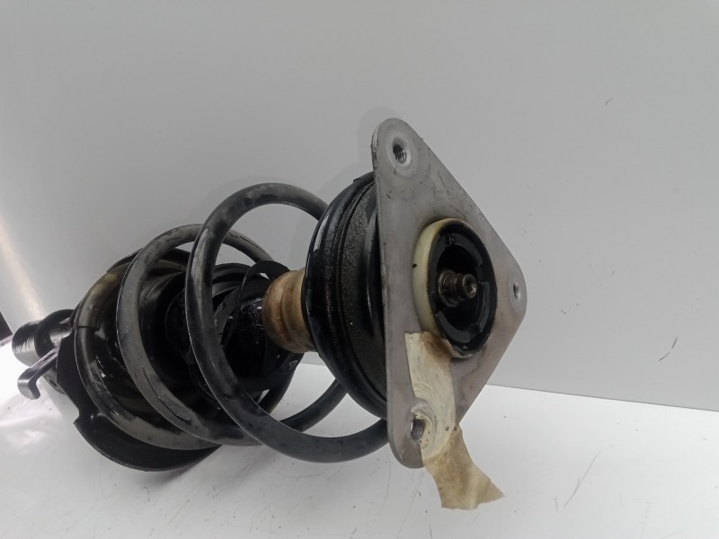 Recambio de amortiguador delantero derecho para renault clio iv 1.2 16v referencia OEM IAM   