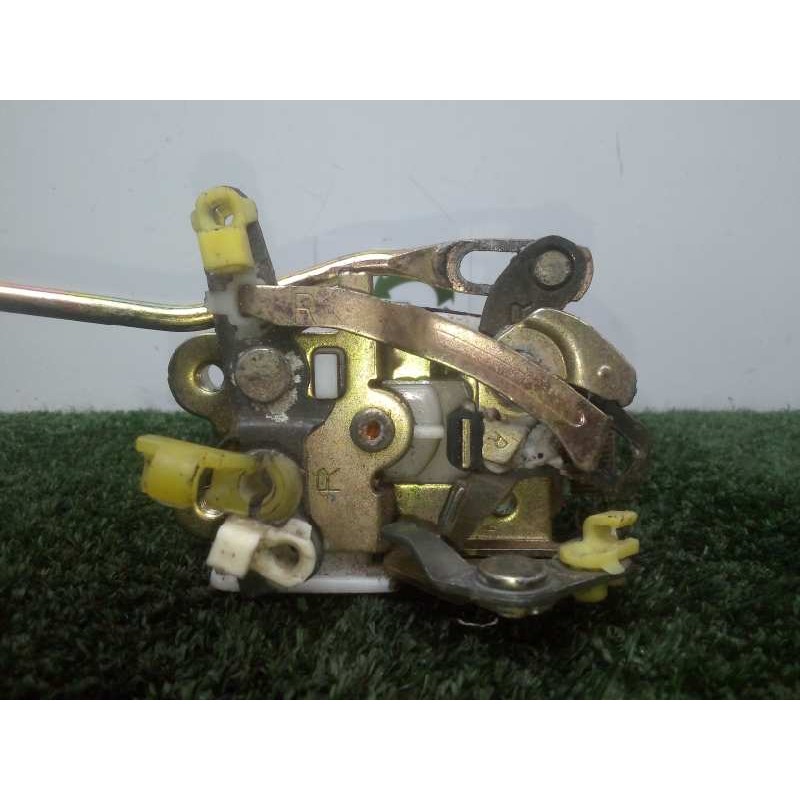 Recambio de cerradura puerta delantera derecha para mitsubishi galloper (hyundai) 2.5 turbodiesel referencia OEM IAM  3.PUERTAS 