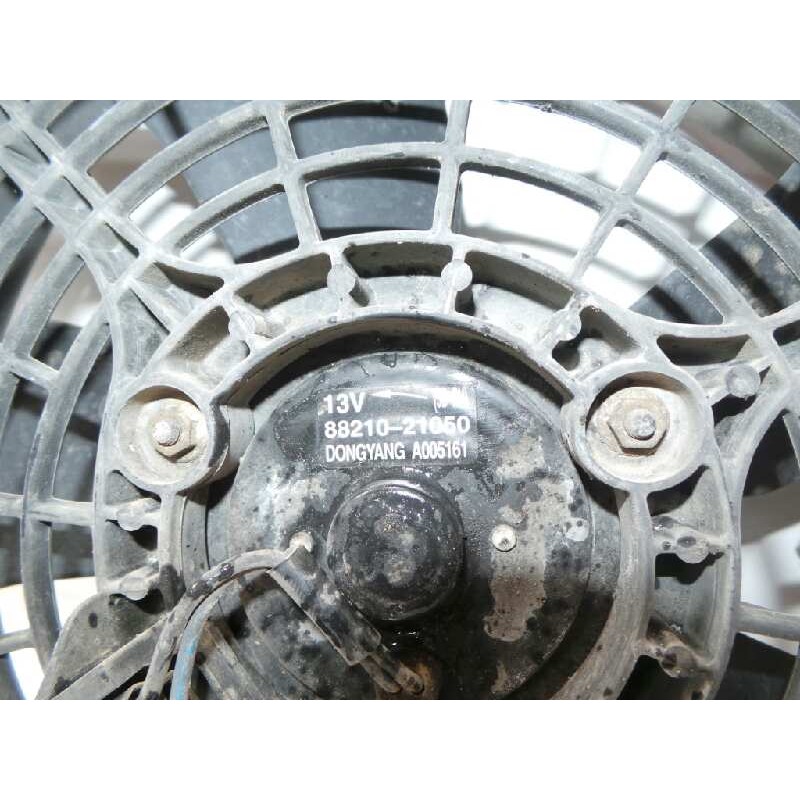 Recambio de electroventilador para ssangyong rodius 2.7 turbodiesel cat referencia OEM IAM 8821021050-A005161  