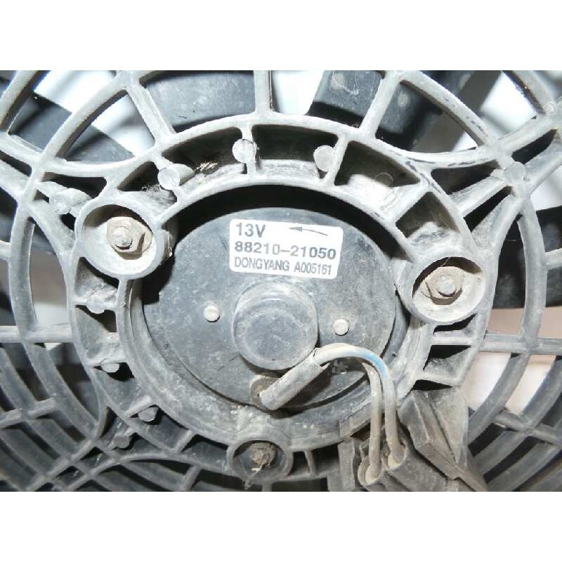 Recambio de electroventilador para ssangyong rodius 2.7 turbodiesel cat referencia OEM IAM 8821021050-A005161  