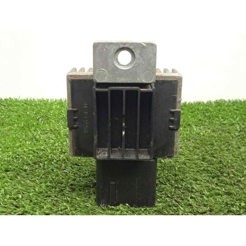 Recambio de rele para peugeot 308 sw referencia OEM IAM 9663824880  