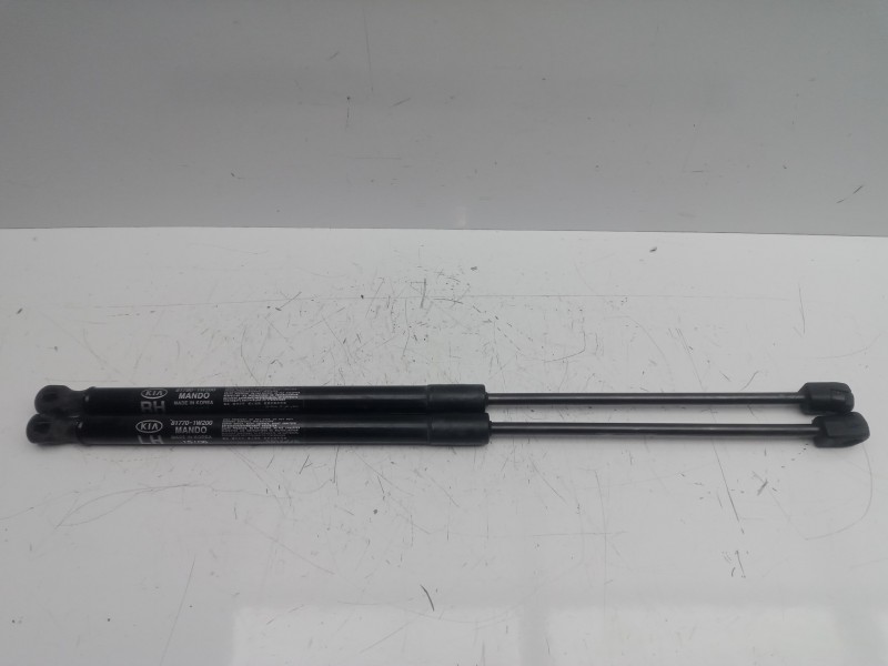 Recambio de amortiguadores maletero / porton para kia rio 1.2 cat referencia OEM IAM 817701W200  