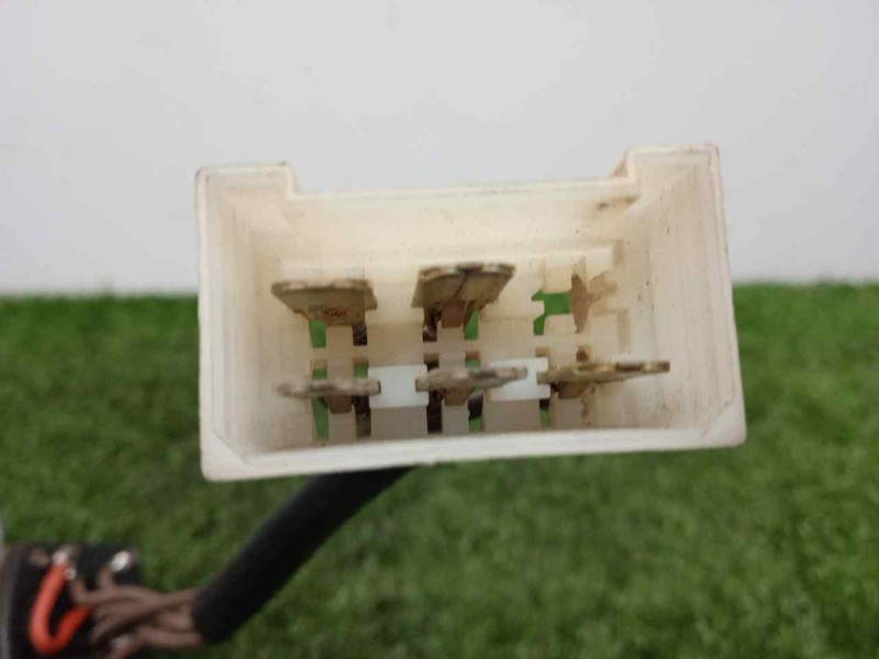 Recambio de mando limpia para nissan trade 2.8d referencia OEM IAM  5.PINES 