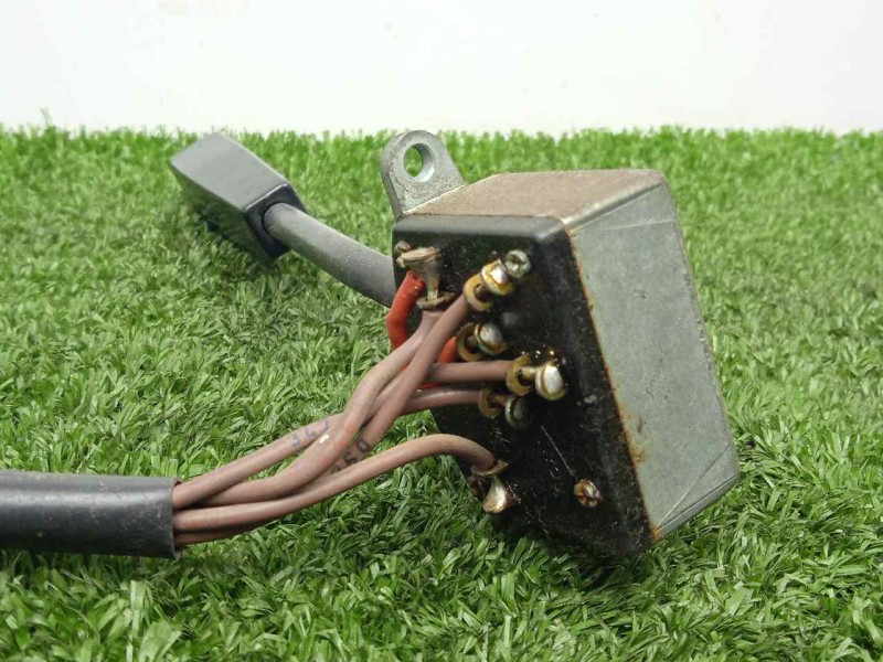 Recambio de mando limpia para nissan trade 2.8d referencia OEM IAM  5.PINES 