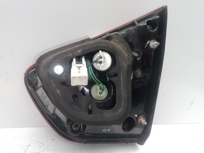 Recambio de piloto trasero izquierdo interior para kia rio 1.2 cat referencia OEM IAM 924031W2  