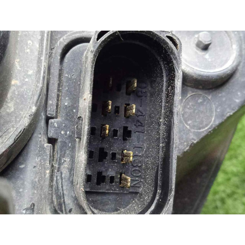 Recambio de faro derecho para ford focus berlina (cap) 1.6 tdci cat referencia OEM IAM SINREFERENCIA 05-08 FONDO.CROMADO