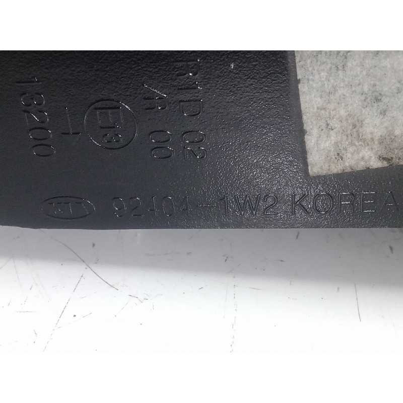 Recambio de piloto trasero derecho interior para kia rio 1.2 cat referencia OEM IAM 924041W2  