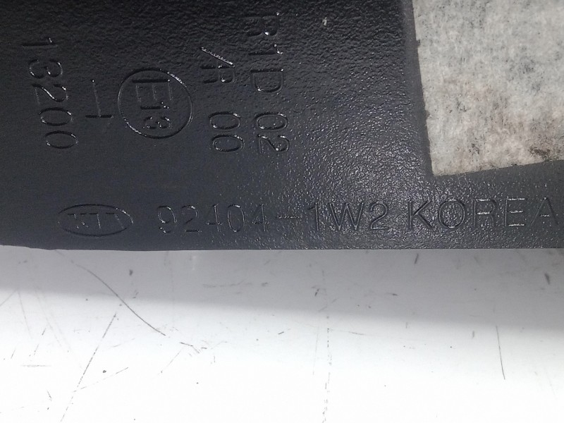 Recambio de piloto trasero derecho interior para kia rio 1.2 cat referencia OEM IAM 924041W2  