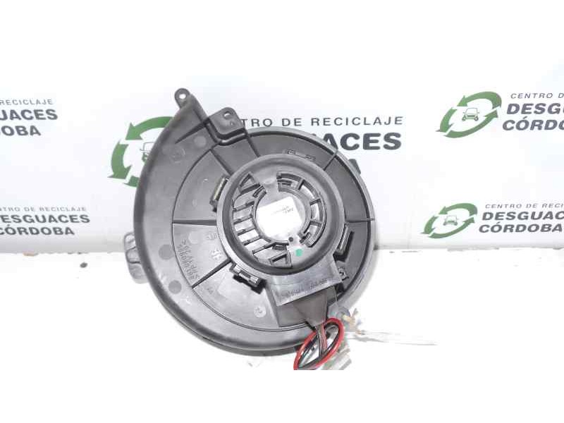 Recambio de motor calefaccion para opel astra h berlina 1.9 16v cdti cat (z 19 dth / lrd) referencia OEM IAM 52407543 ASTRA.H - 