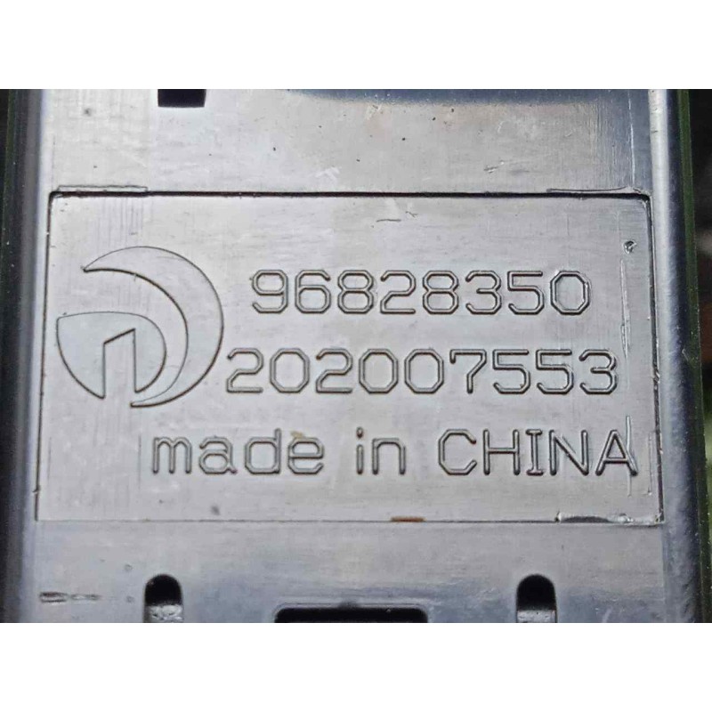 Recambio de warning para chevrolet cruze 1.6 cat referencia OEM IAM 96828350-202007553  