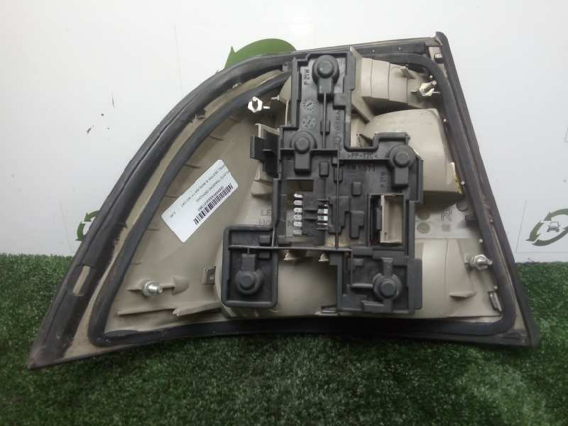 Recambio de piloto trasero derecho para opel vectra b berlina 1.8 16v cat referencia OEM IAM  VECTRA.B - 4.PUERTAS 99-02 - NEGRO