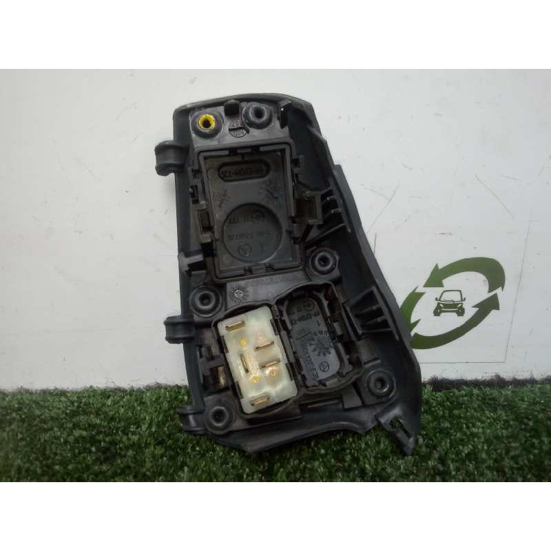 Recambio de mando elevalunas delantero derecho para mercedes-benz sprinter 02.00  caja cerrada 2.2 cdi cat referencia OEM IAM  5