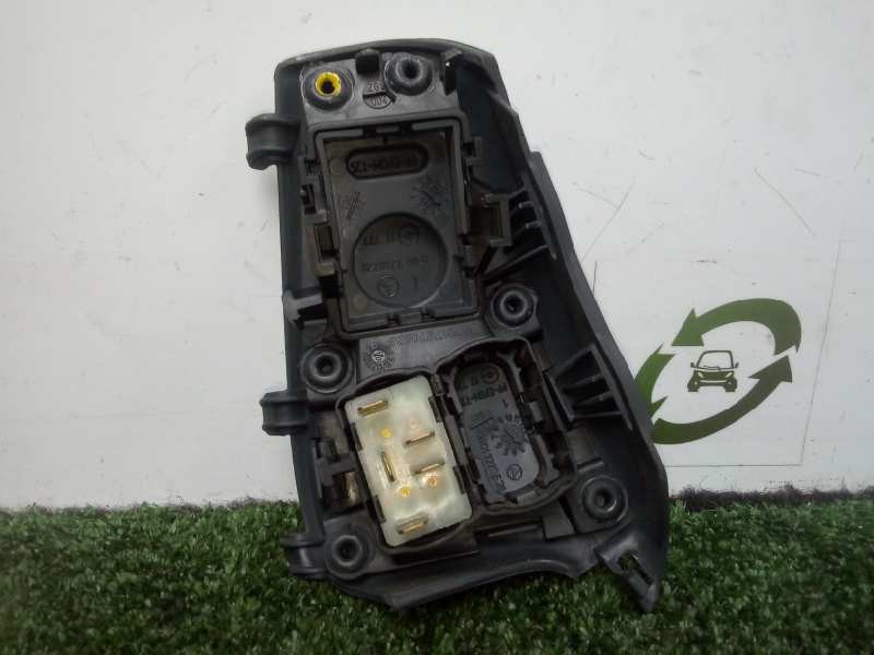 Recambio de mando elevalunas delantero derecho para mercedes-benz sprinter 02.00  caja cerrada 2.2 cdi cat referencia OEM IAM  5