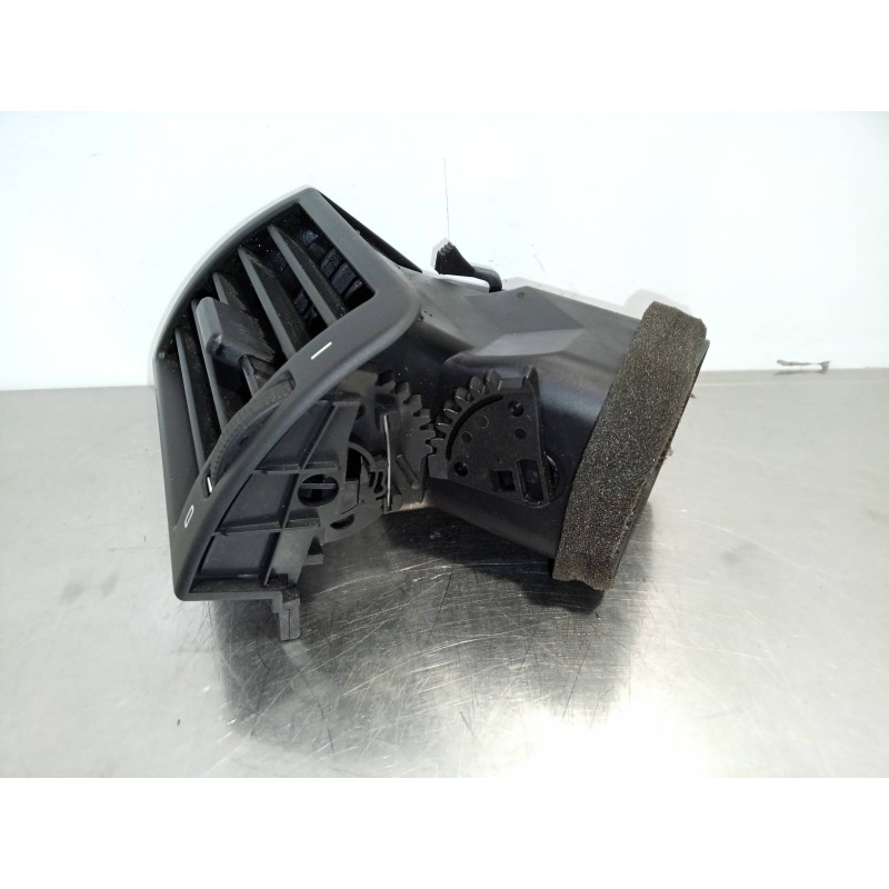 Recambio de rejilla aireadora para bmw serie 3 berlina (e46) 325xi referencia OEM IAM 64228361897  