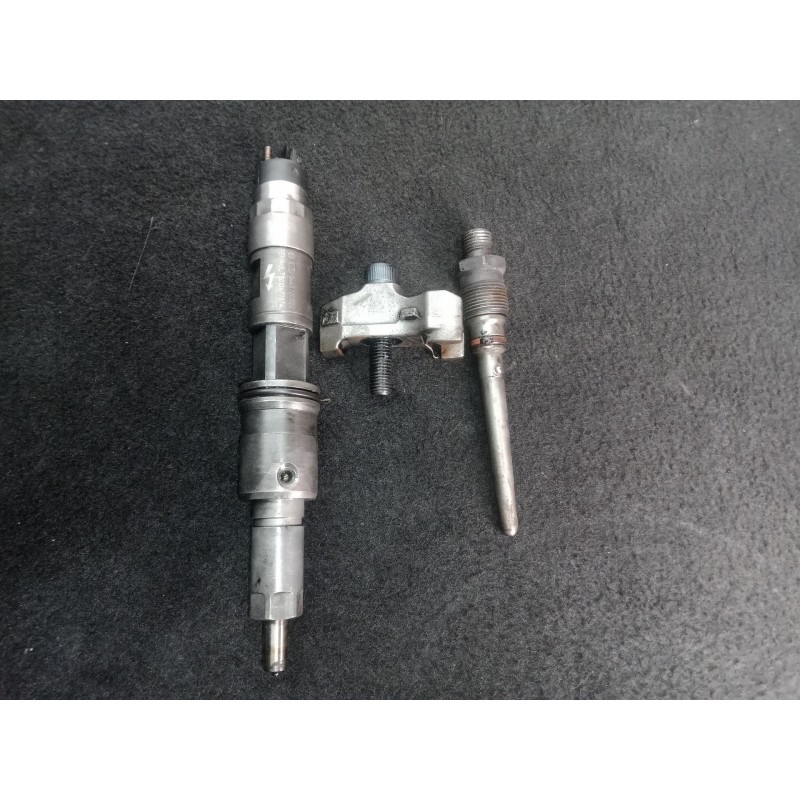 Recambio de inyector para renault ( truck ) 420.18t 4x2 11116 c.c dci referencia OEM IAM 0445120020-5010477874 BOSCH 