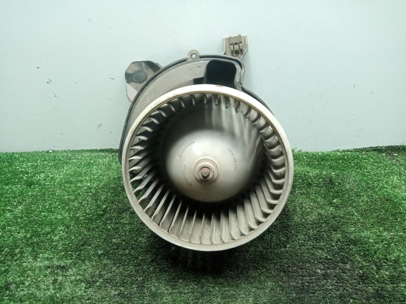 Recambio de motor calefaccion para fiat grande punto (199) 1.4 cat referencia OEM IAM 5D3130100 SIN.CLIMA Ø DIAMETRO: 135MM