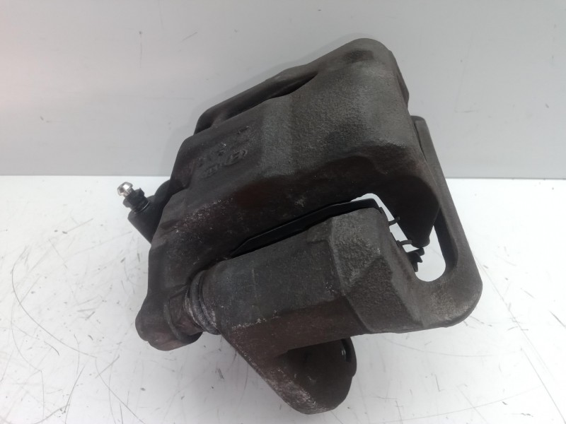 Recambio de pinza freno delantera izquierda para hyundai ix35 1.7 crdi cat referencia OEM IAM M23A9-3A9-3R60  