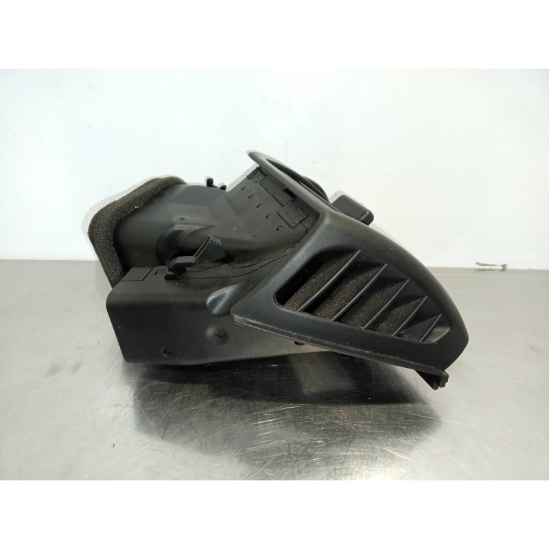 Recambio de rejilla aireadora para bmw serie 3 berlina (e46) 325xi referencia OEM IAM 64228361897  