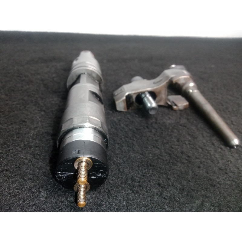 Recambio de inyector para renault ( truck ) 420.18t 4x2 11116 c.c dci referencia OEM IAM 0445120020-5010477874 BOSCH 