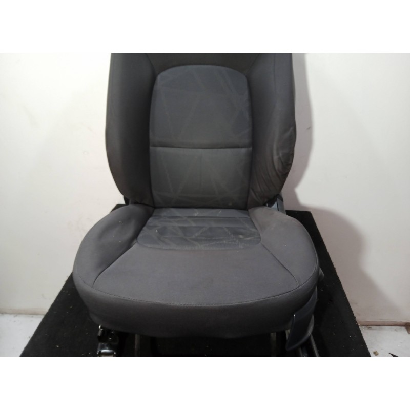 Recambio de asiento delantero izquierdo para kia rio 1.2 cat referencia OEM IAM   