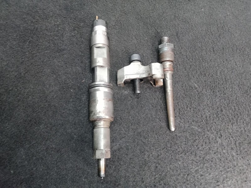 Recambio de inyector para renault ( truck ) 420.18t 4x2 11116 c.c dci referencia OEM IAM 0445120020-5010477874 BOSCH 