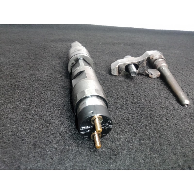 Recambio de inyector para renault ( truck ) 420.18t 4x2 11116 c.c dci referencia OEM IAM 0445120020-5010477874 BOSCH 