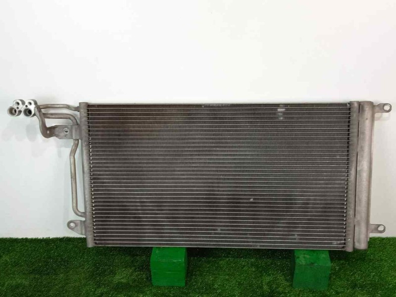 Recambio de condensador / radiador aire acondicionado para skoda fabia combi 1.4 tdi dpf referencia OEM IAM 6R0820411T 329X575X1