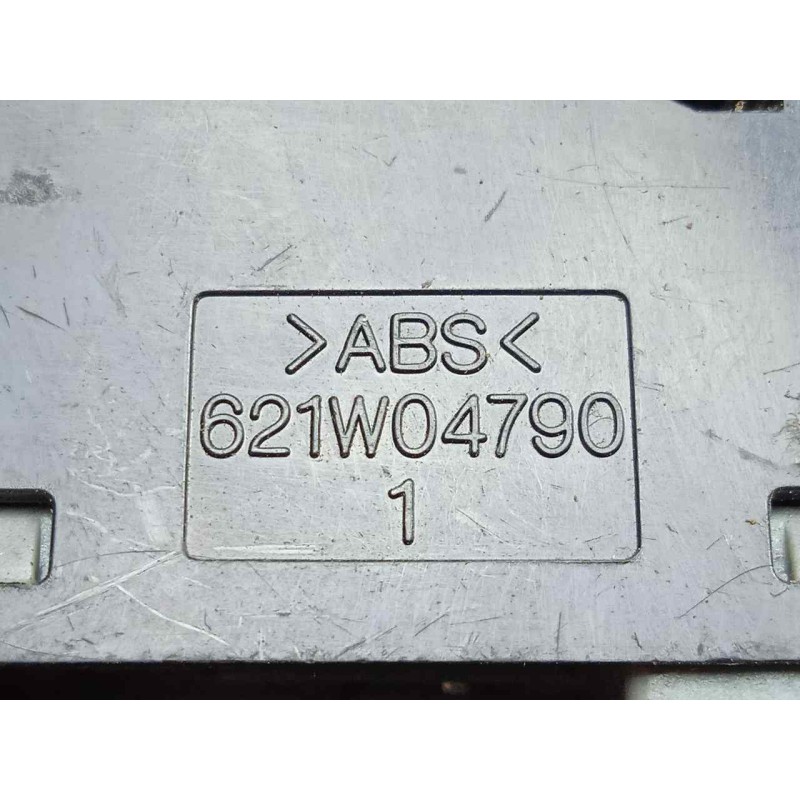 Recambio de mando elevalunas trasero izquierdo para chevrolet nubira berlina 2.0 diesel cat referencia OEM IAM 621W04790 DECO 6.